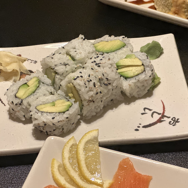 Huge Avocado Vegetable Roll
