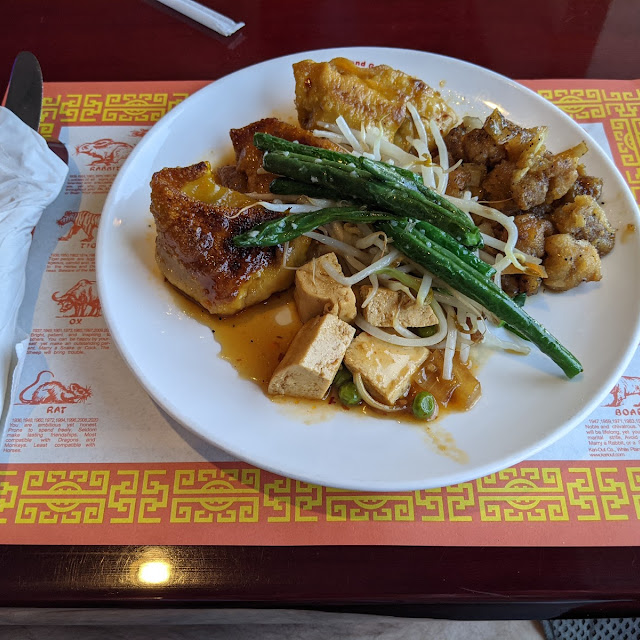 Fried Green Beans Fried Won Ton Bean Sprouts Bean Curd Black Pepper Chicken