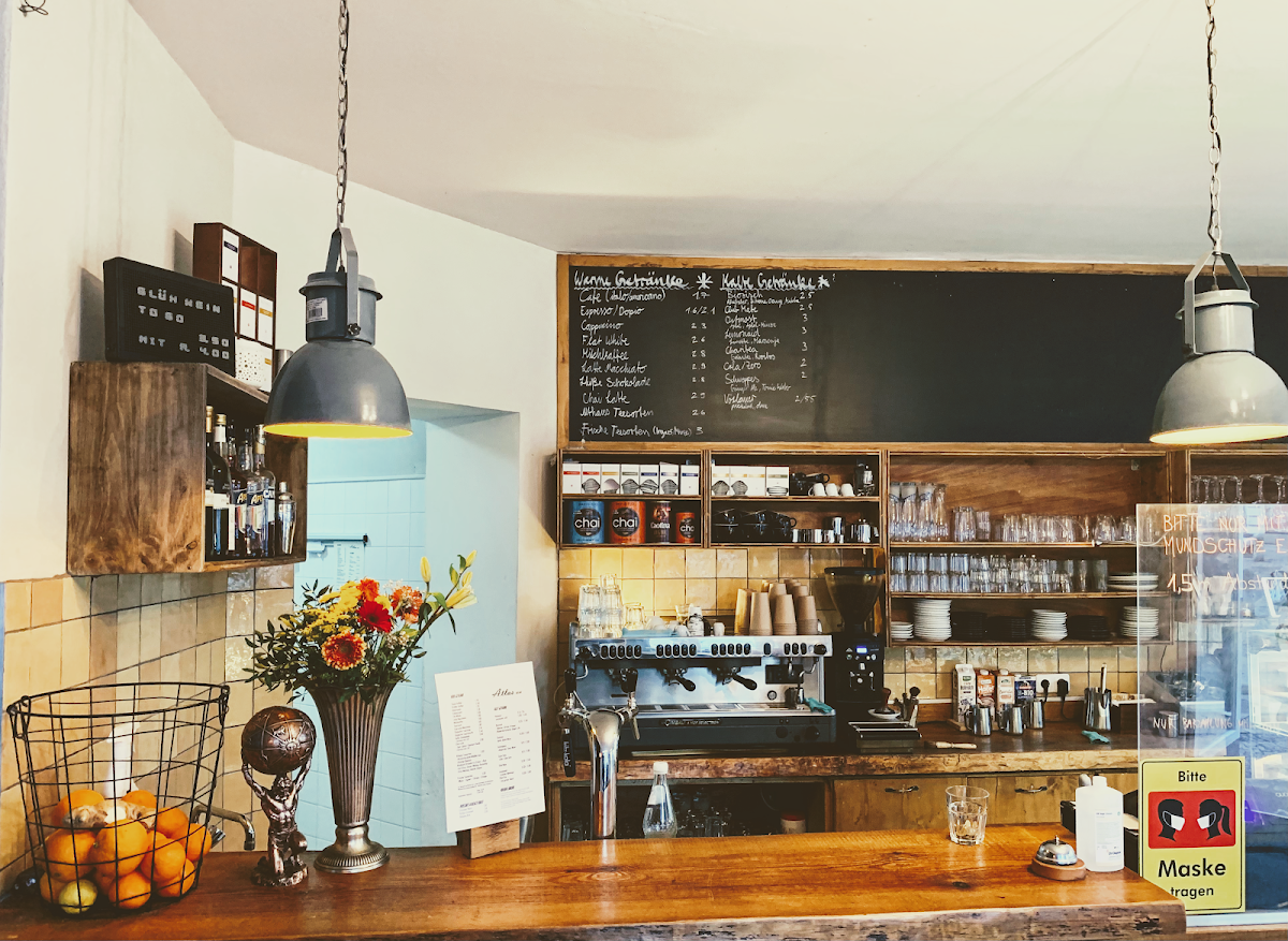 Atlas Cafe - Graefestraße 10