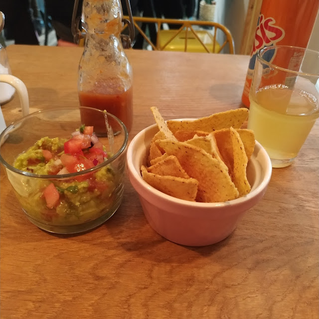 Guacamole & Chips