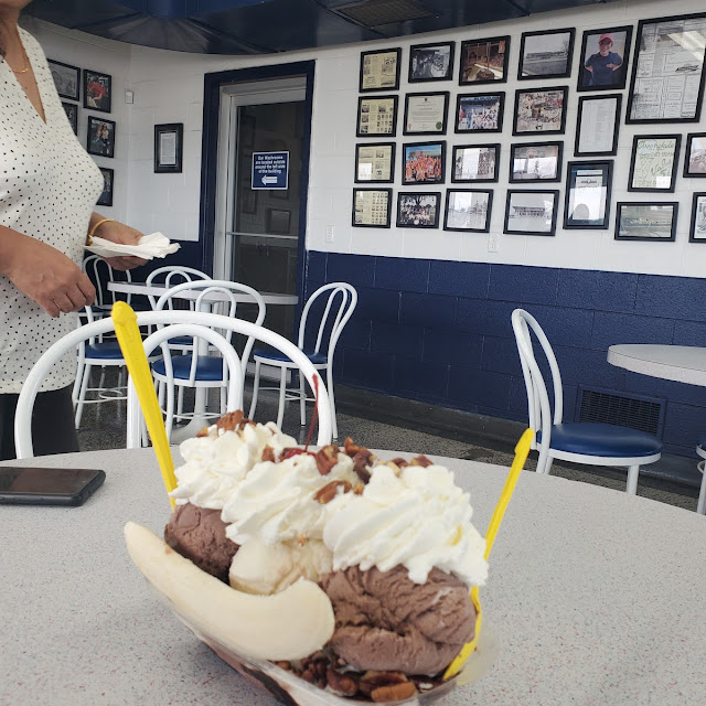 Monster Banana Split
