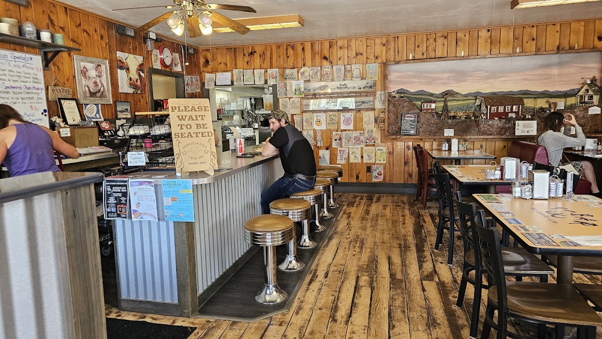 Avuncular Bob's T-Bar Inn