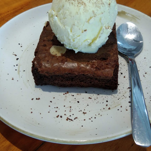 Brownies with Ice Cream