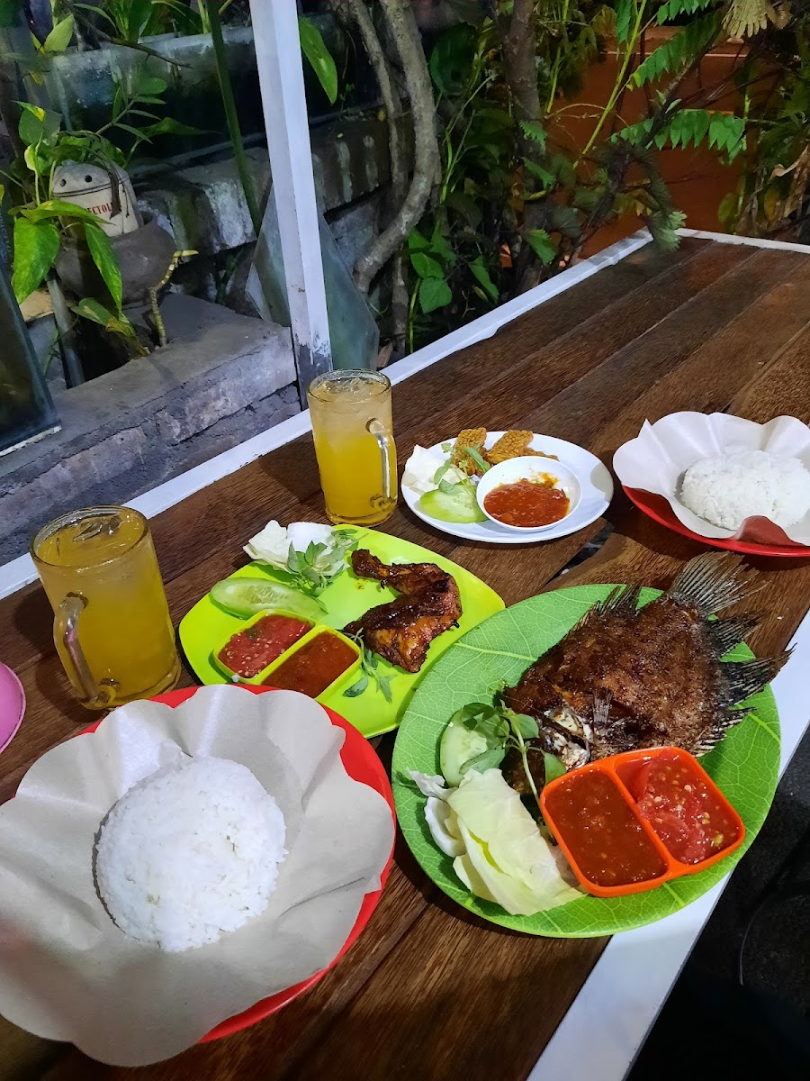 Ayam Bakar Kobong