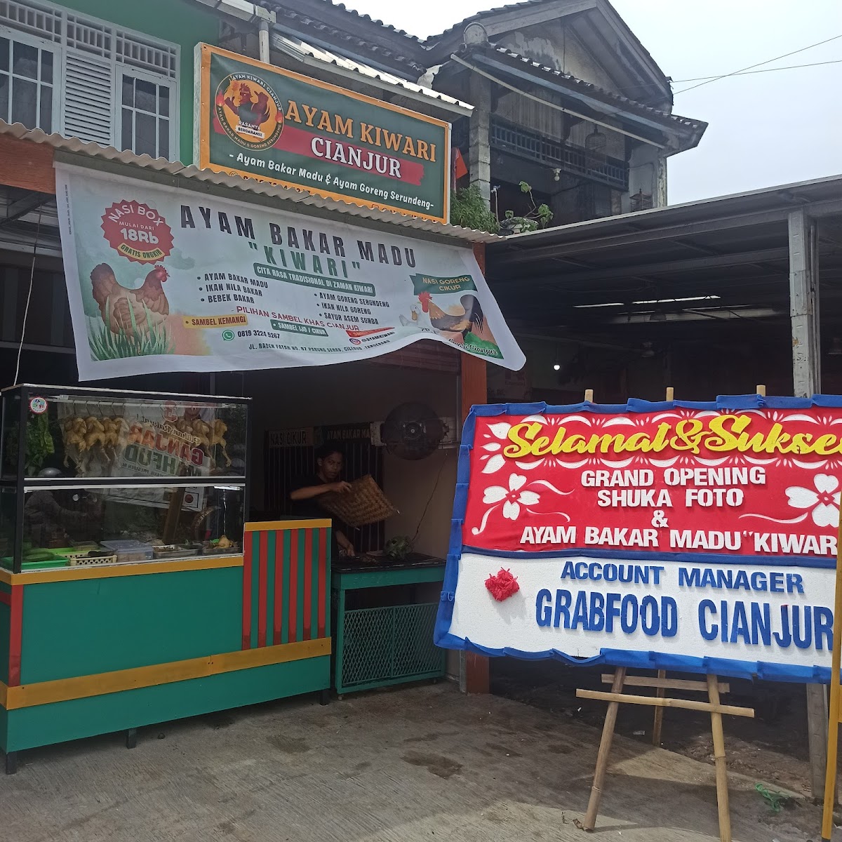 Ayam Bakar Madu Kiwari
