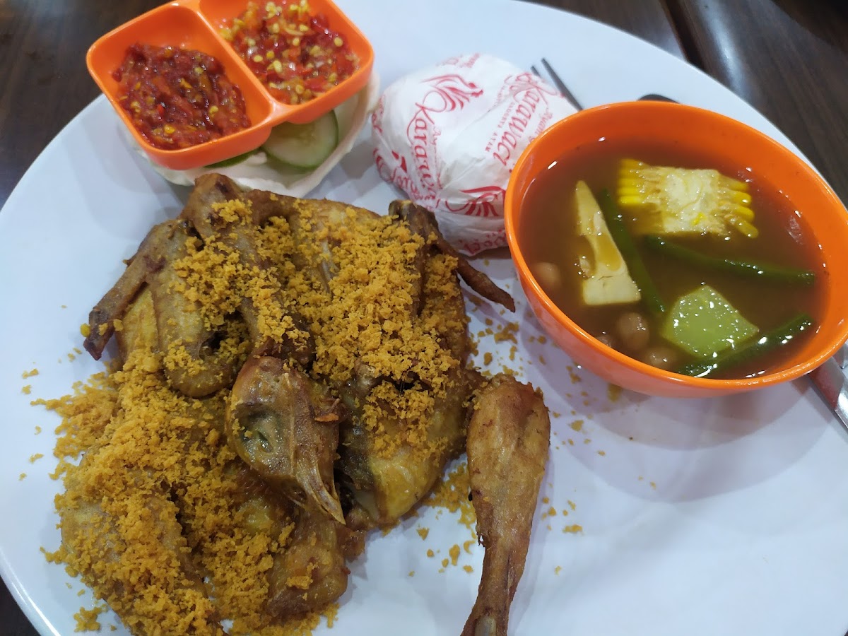 AYAM GORENG KARAWACI PESANGGRAHAN ( KEMBANGAN )