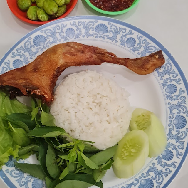 Ayam Goreng Nasi Putih