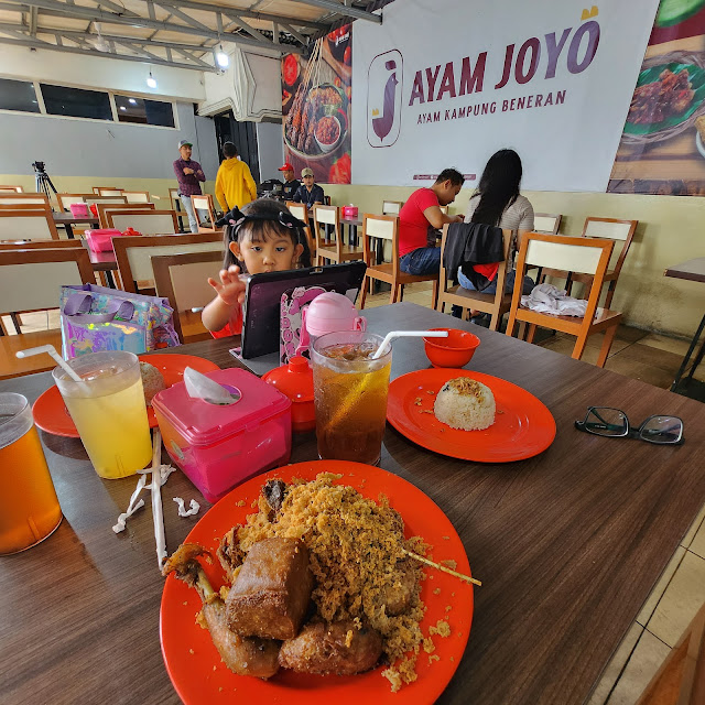 Ayam Goreng Kampung Kremes
