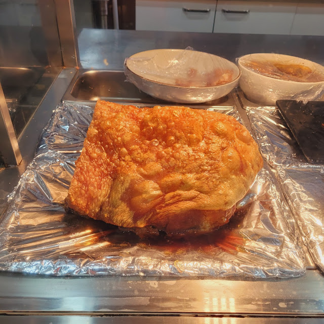 Crispy Pork Roll