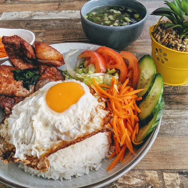 Pork Chop & Fried Egg Rice Box
