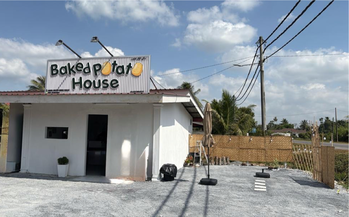 BAKED POTATO HOUSE (ADIK KAKAK)