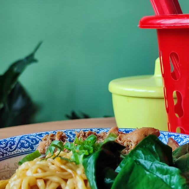 Mie Yamin Manis Mie Kecil
