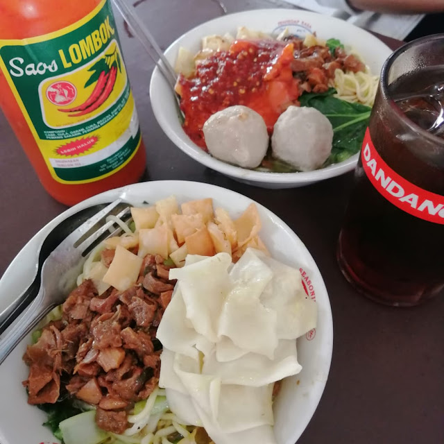 Mie Ayam Bakso Mie Ayam Syomay Dan Es Teh
