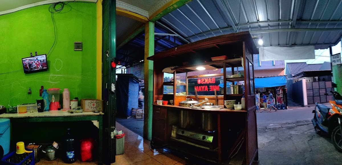 Bakso & Mie Ayam Pakde Jangkung (Bintara 4)