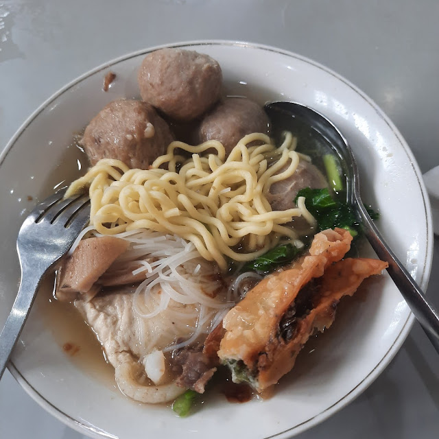 Bakso Geger Komplit Daging