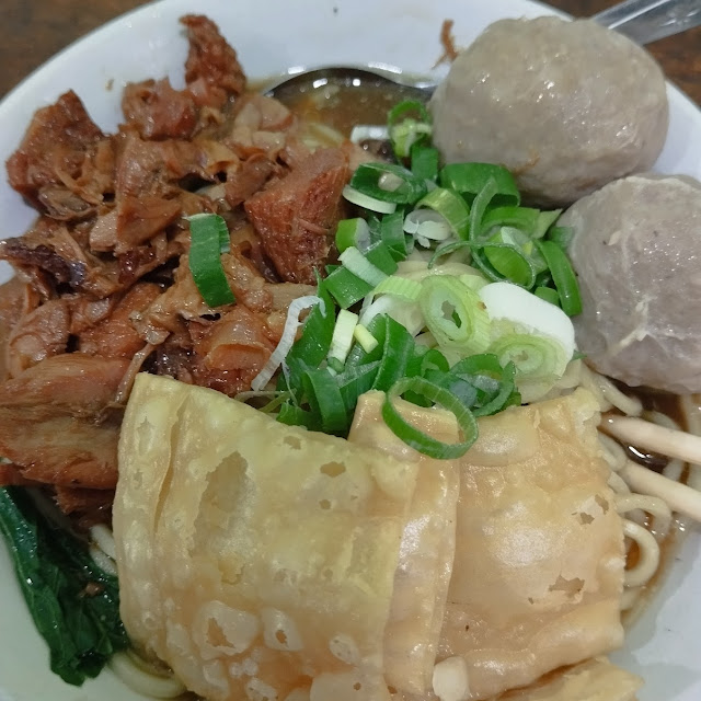 Mie Ayam Bakso Pesat