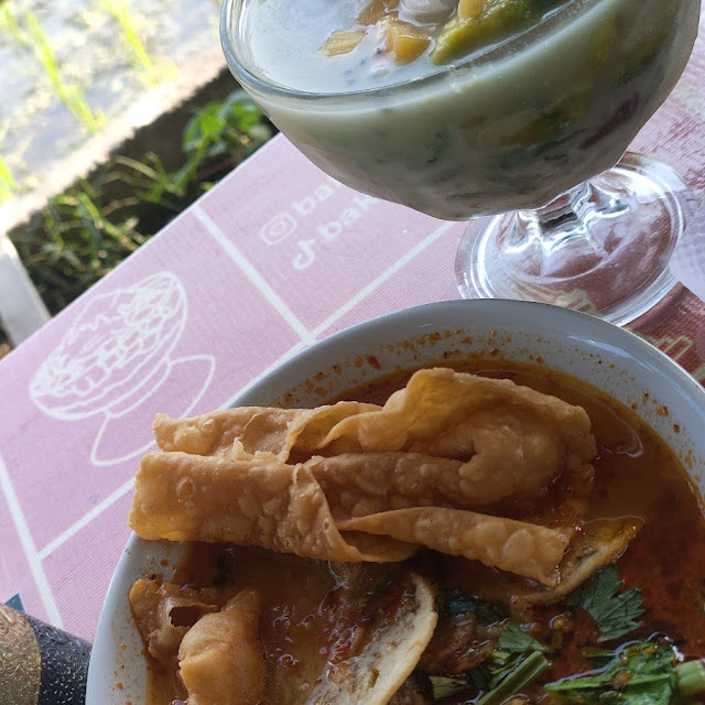 Bakso Kuah Pedas & Es Teler Durian