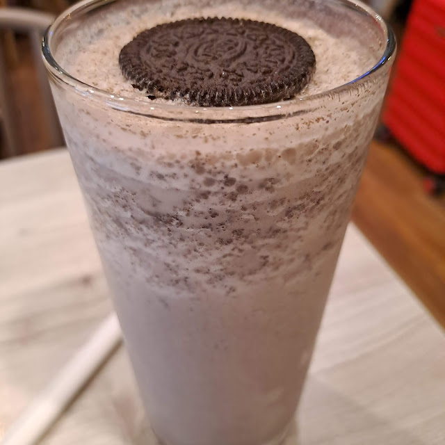 Chocolate Oreo Cookies