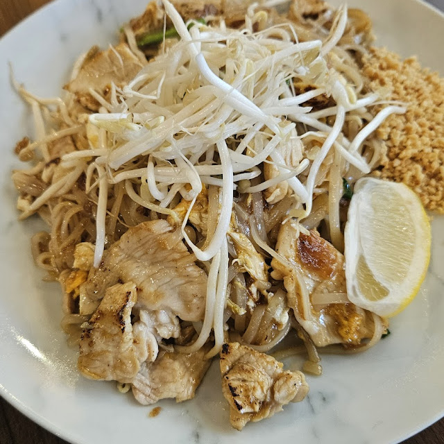 Chicken Pad Thai