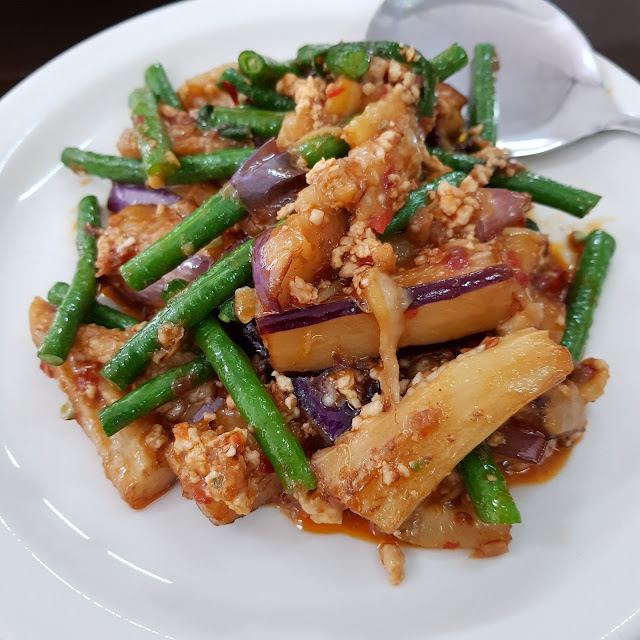 Long Bean Eggplant with Minced Meat