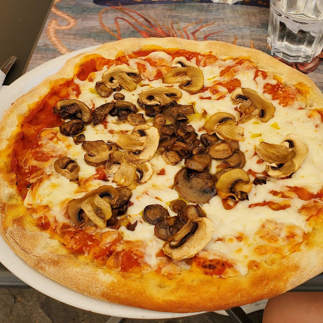 Pizza Funghi