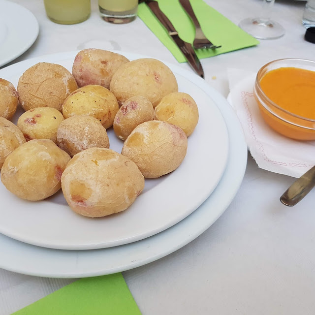 Papas Arrugadas Con Mojo