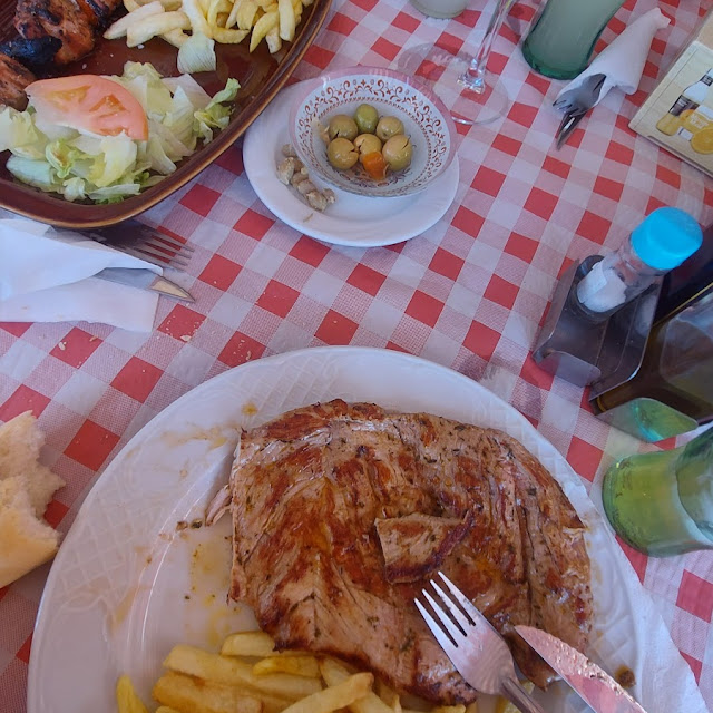 Sabrosón Con Patatas Fritas