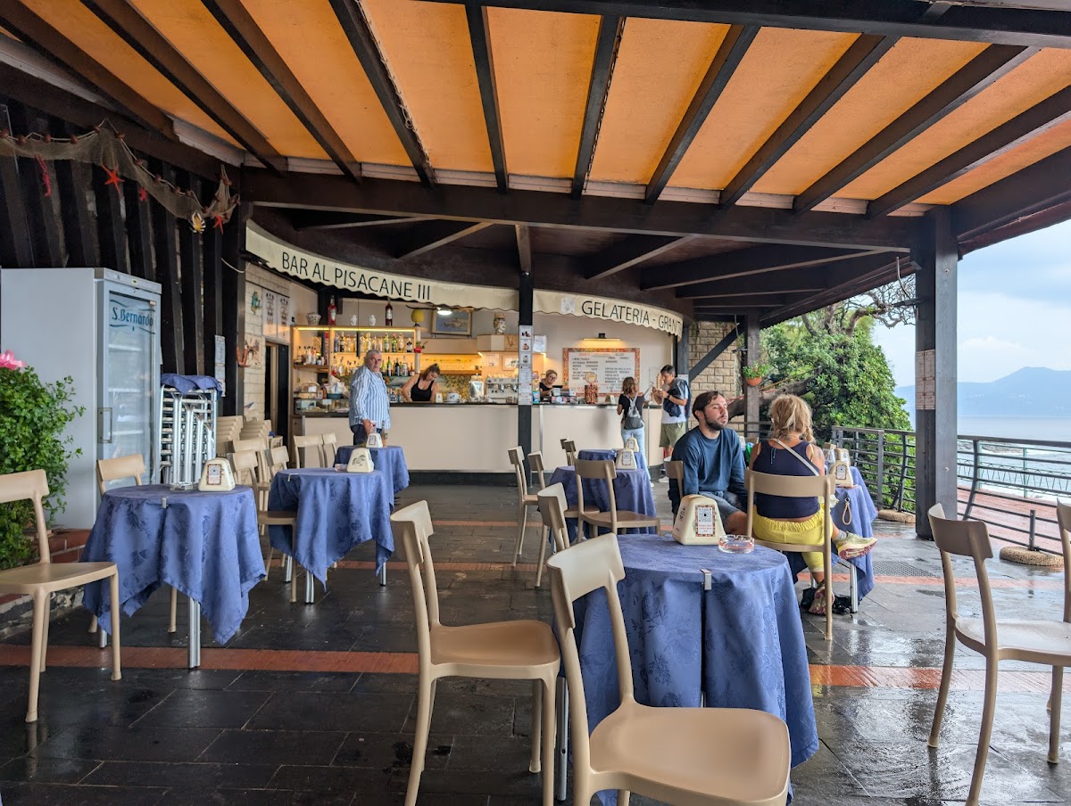 Bar Pisacane III