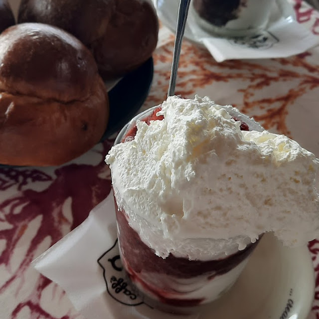 Granita Caffè Panna E Brioche