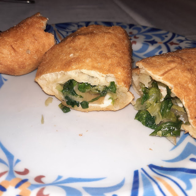 Calzoni Con Scarola
