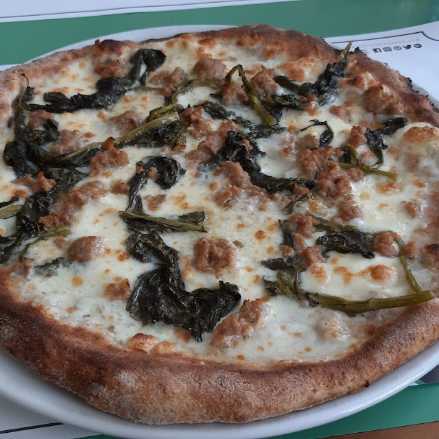 Pizza Friarielli E Salsiccia