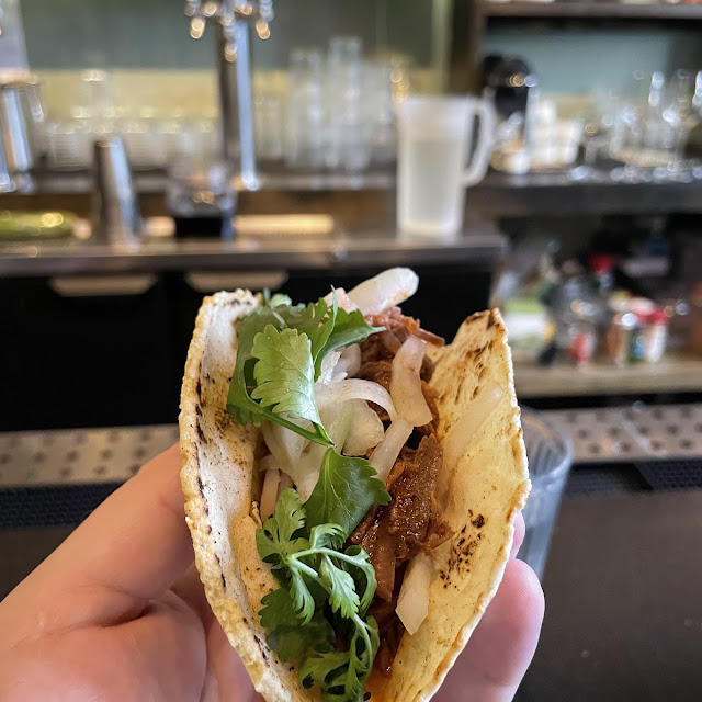 2 Costra Beef Taco