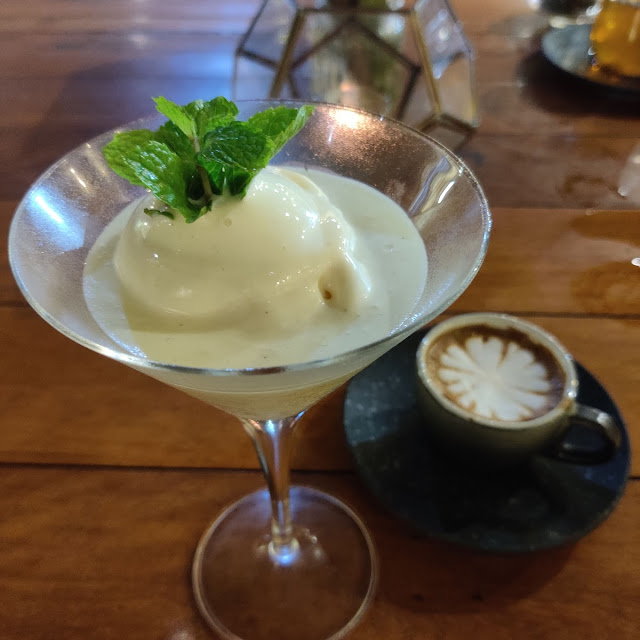 Vanilla Ice Cream Macchiato