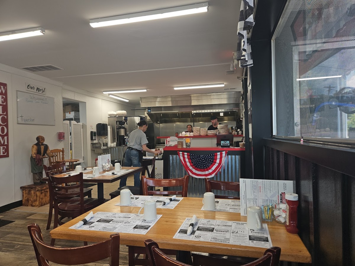 Beadle Lake Diner