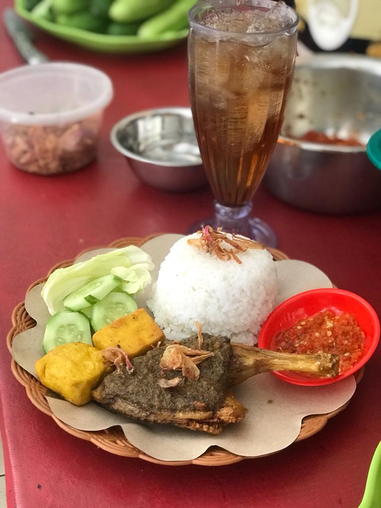 Bebek Bumbu Ireng Mba Nanik