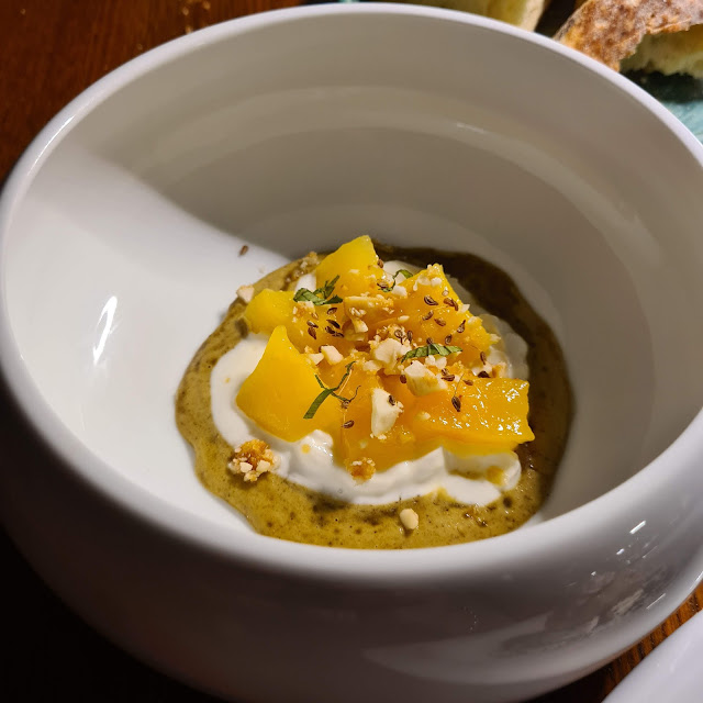Sorbetto Al Limone Con Pesca Sciroppata