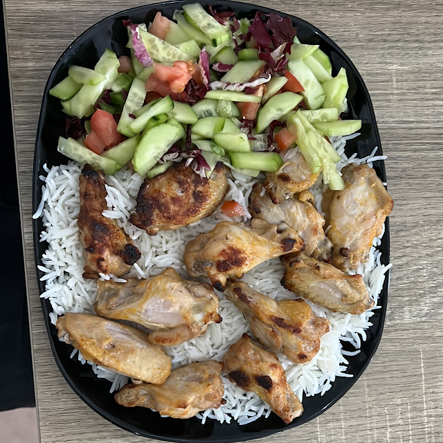 Allete Di Pollo Con Insalata Del Pastore