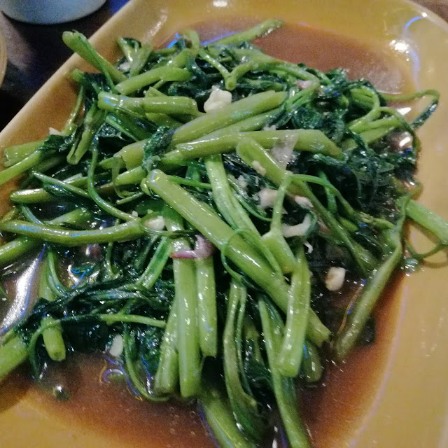 ผัดผักบุ้ง