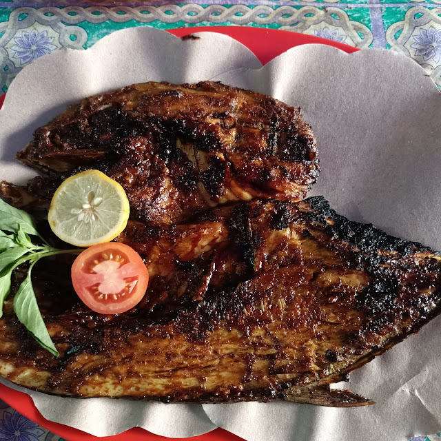 Spesial Seafood Dan Ikan Bakar
