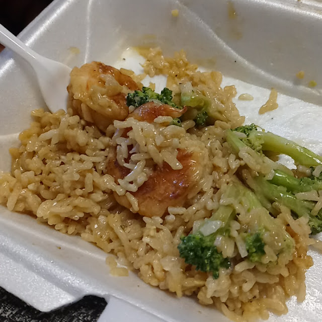 Shrimp Fried Rice & Broccoli with Moo Sauce