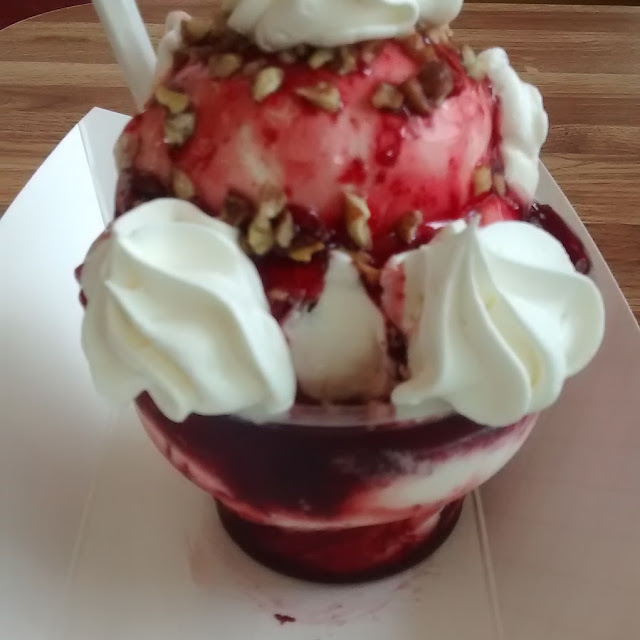 Strawberry Sundae