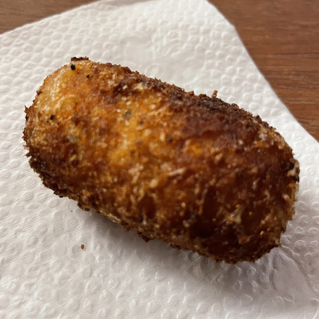 Bolinho de Costelinha Com Queijo Canastra