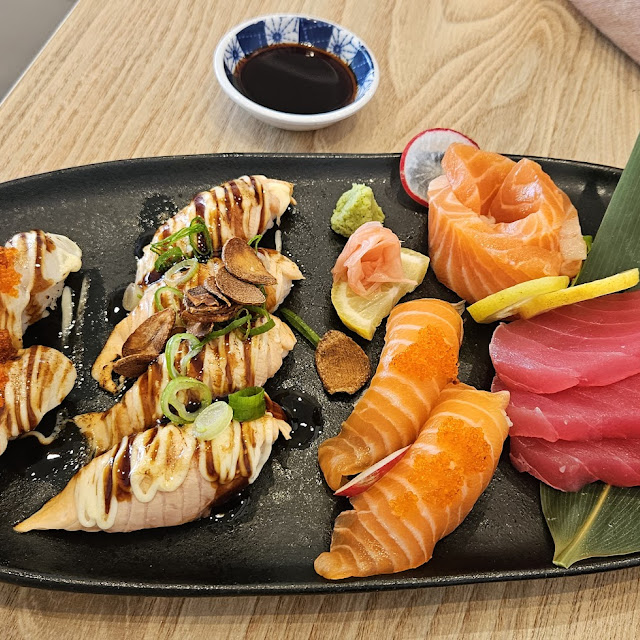 Aburi & Sashimi Plate