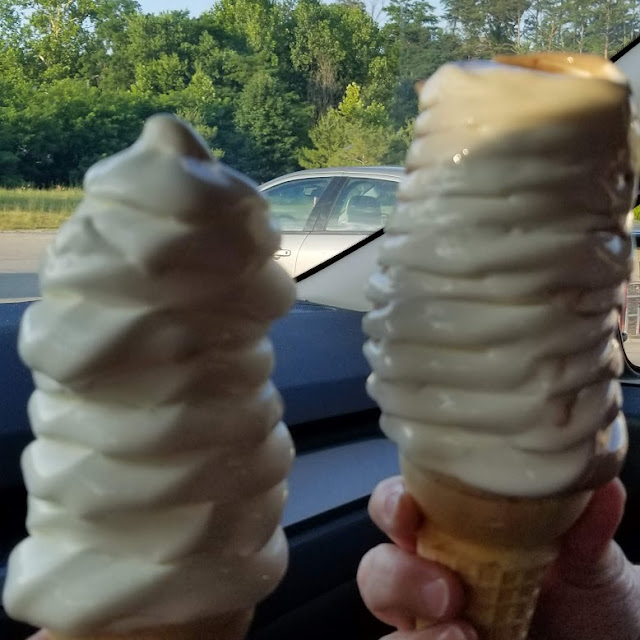 Large Vanilla Cones