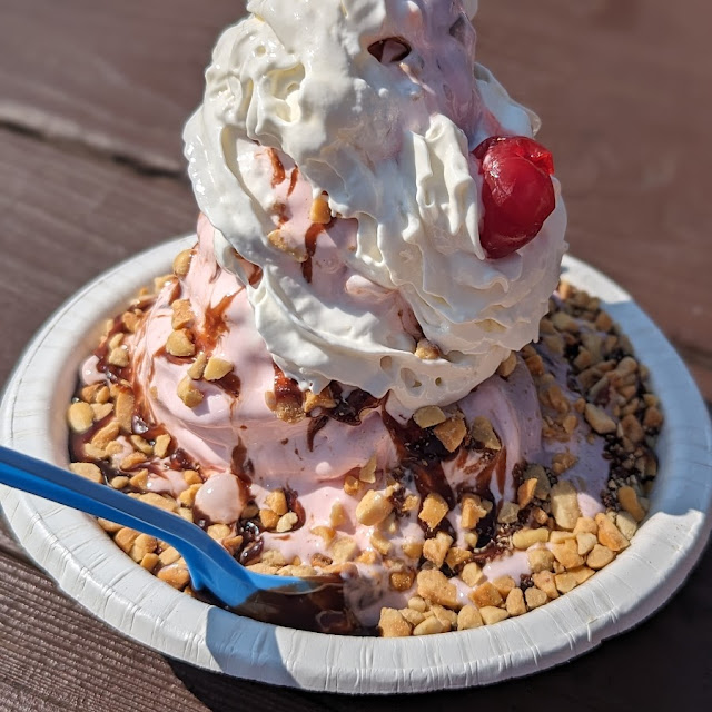 Brownie Sundae