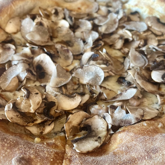 Tartufina Pizza