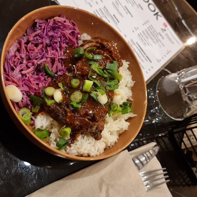 Jerk Chicken and White Rice with Slaw