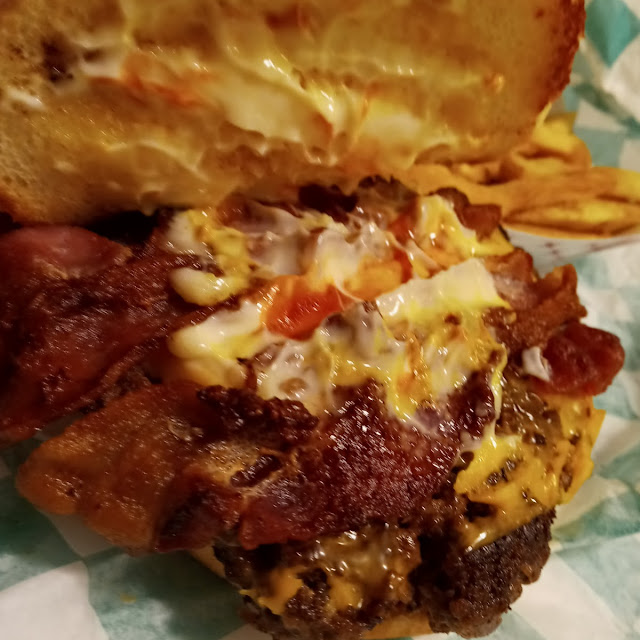 Bacon Cheeseburger