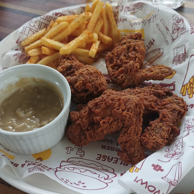 Chicken & Fries