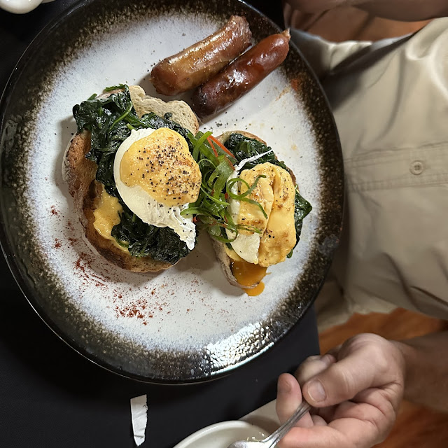 Spinach Eggs Benedict